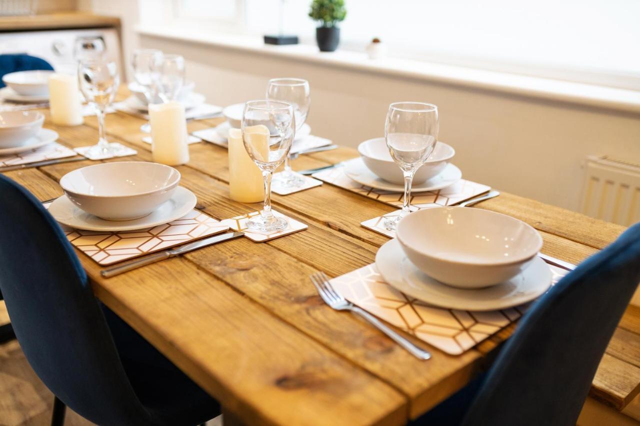 קובנטרי 7 Bedroom House Ensuite Rooms, Fully Equipped Kitchen, Free Wifi, Tvs In All Rooms City Centre Close To A46 Inspire Homes מראה חיצוני תמונה